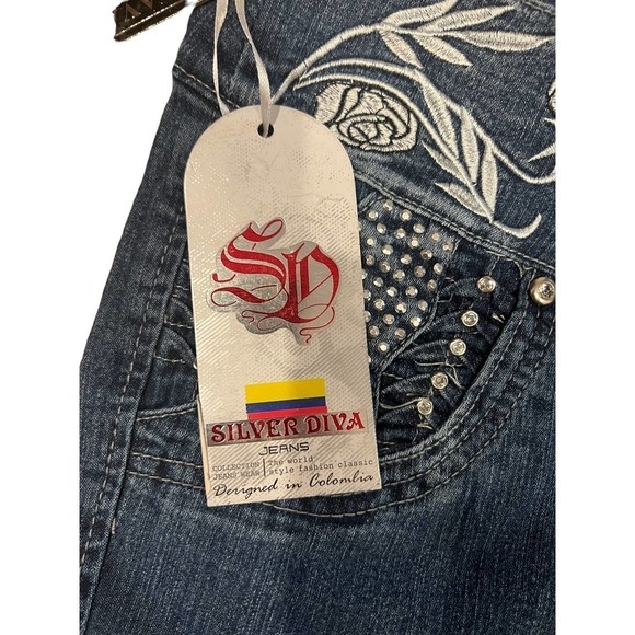 NWT Silver Diva Colombian  pushup Jeans sz 11 - Picture 6 of 6